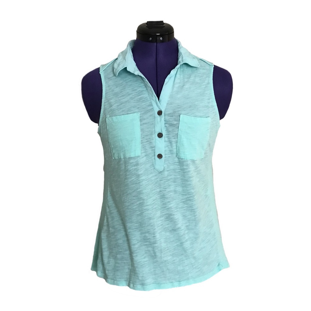 Two by Vince Camuto Collared Tank